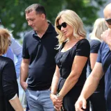 Brojna poznata lica na Mirogoju: Posljednji ispraćaj majke Zdravka i Zorana Mamića