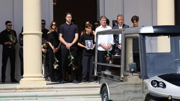 Pogledajte tko je sve do&scaron;ao na posljednji ispraćaj majke Zdravka i Zorana Mamića