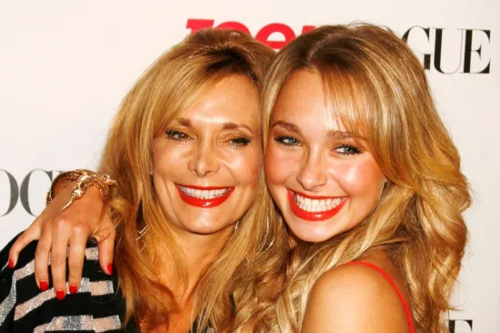 Godinama nisu razgovarale, sada se majka Hayden Panettiere oglasila nakon njezine smrti