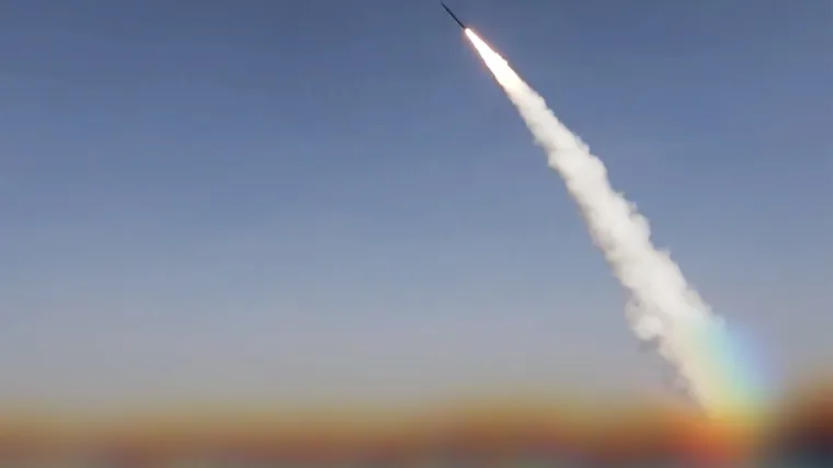 Emirati otkrili balističke rakete i tvrde da su lansirane iz Irana. Brzo im je stigao odgovor
