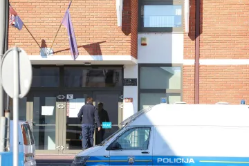 Evo tko je bjegunac iz Velike Gorice: Pred djecom zatočio suprugu, prijetio joj smrću i uhodio je