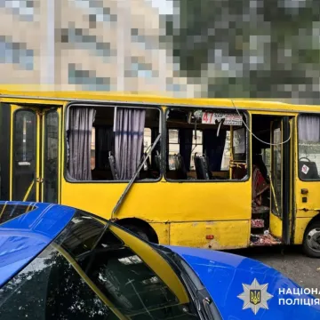 Četvero poginulih u novom ruskom napadu: Dronom pogodili autobus, objavljene potresne fotografije