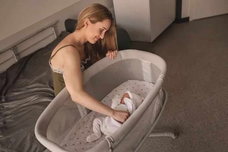 Ovo je važno za mirniji san bebe: Može biti čak i učinkovitije od nježnog ljuljanja