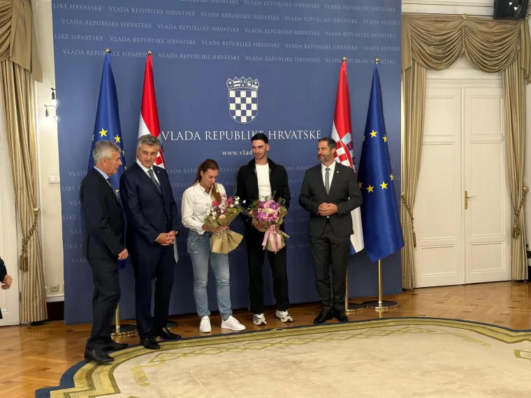 Premijer Plenković primio Saru Kolak i Marina Bloudeka: 'Ovo je poticaj mladima da se bave atletikom'