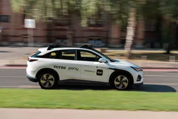 RevoIucija na zagrebačkim ulicama: Od danas preko Ubera možete naručiti vožnju u robotaksiju