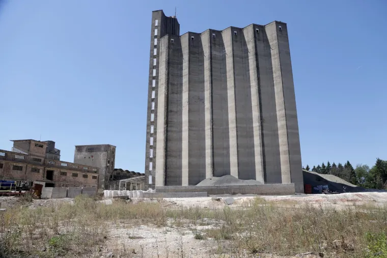 Sabor se hitno vraća u klupe: 37.000 tona otpada stoji, sad će se vidjeti kome je stalo do Like