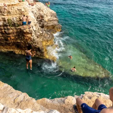 Dvoje turista stradalo na Kamenjaku u samo sat vremena: Oboje zavr&scaron;ili u bolnici