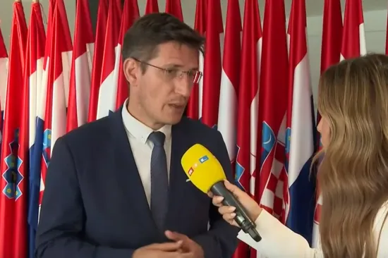 Gospićki otpad trese Sabor! Troskot: 'Po hitnom postupku trebalo bi zaustaviti kamione'