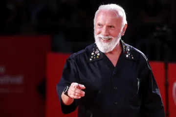 Za koncert u Kraljevu Dino Merlin unajmio tri hotela, za sebe najluksuzniji
