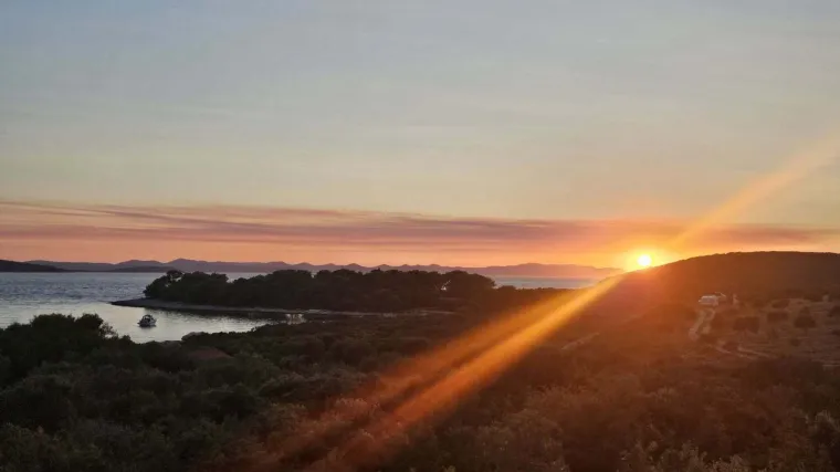 Potpuno su nas opčinile: Pogledajte 81 fotografiju zalaska sunca kojima ste nas vi počastili