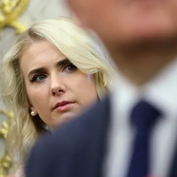 Postoji li između njih ne&scaron;to vi&scaron;e? Evo tko je djevojka opsjednuta 45 godina starijim Trumpom