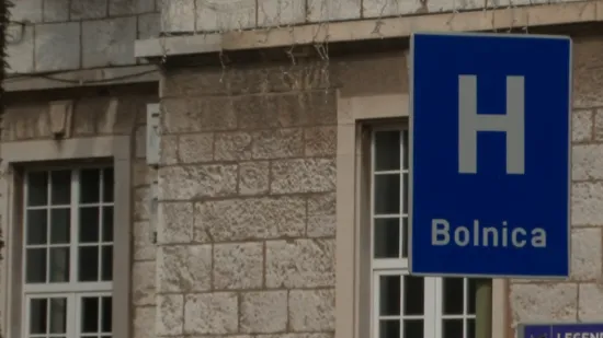 Raste broj oboljelih u &Scaron;ibeniku, u bolnici zavr&scaron;ilo i dvoje djece: Svi su jeli isto