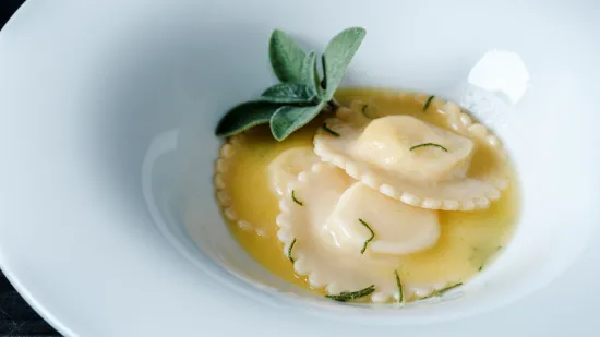 Tanjur kao iz snova ljubitelja tjestenine: Recept za Cappellacce s maslacem od če&scaron;njaka