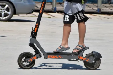 Policija zaustavila dječaka (14) i oduzela mu električni romobil: Jurio 57 na sat