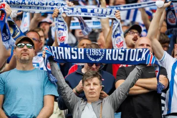 Ludnica Njemačkog kupa: Stuttgart na te&scaron;kom gostovanju kod Hanse Rostock