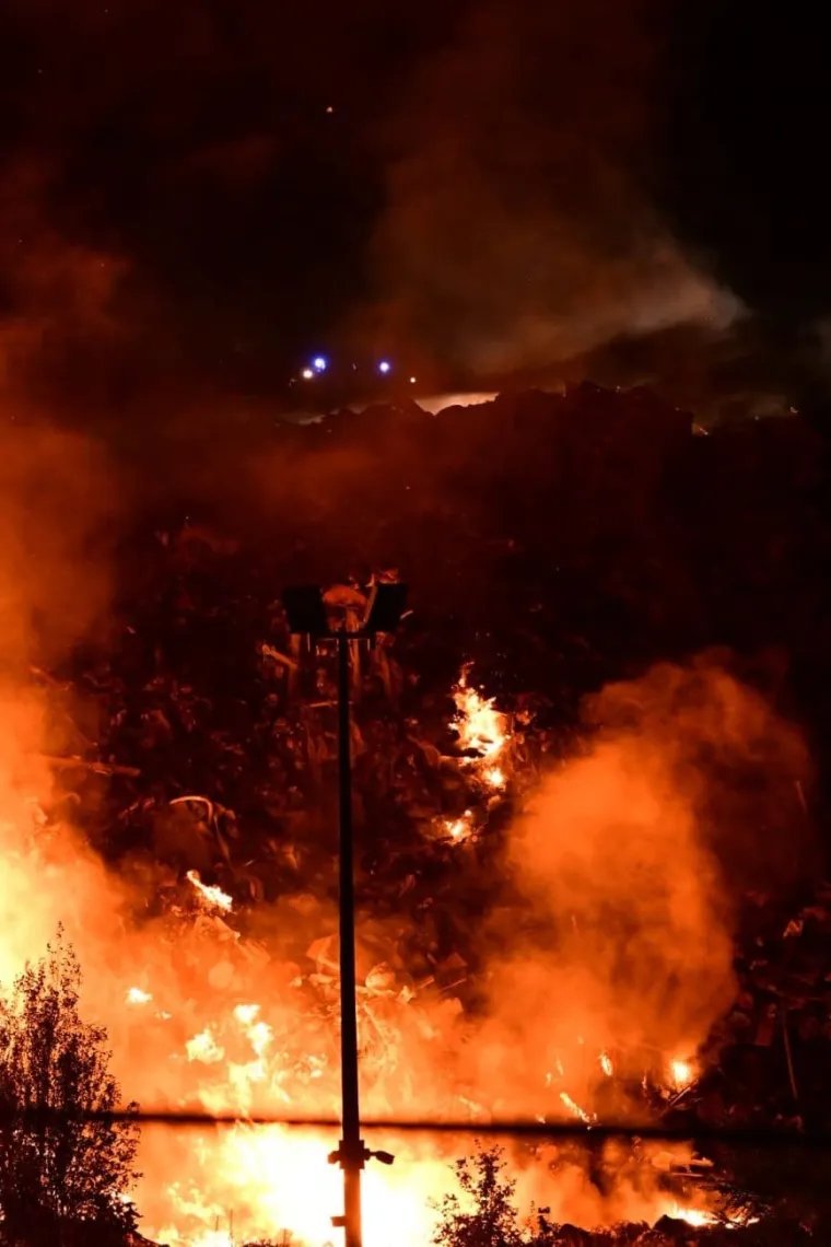 Vatrogasci se bore s vatrom na odlagali&scaron;tu Mojanka