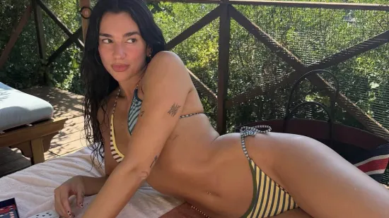 Kad Dua Lipa obuče bikini, internet gori: Ovo su najvruća izdanja kosovske ljepotice