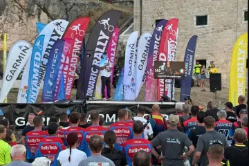 Kninska tvrđava kao sjajan dom za spektakularni i opasni Dinaric Rally