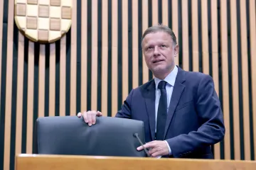 Jandroković komentirao ostavku Petryja, a imao je i poruku za oporbu