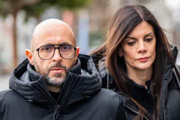 Vlasnik &scaron;vicarskog bara smrti uhićen zbog navodnog nasilja nad suprugom, ona zavr&scaron;ila u bolnici