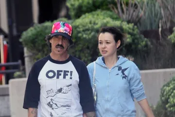 Ono &scaron;to je Anthony Kiedis radio s 33 godine mlađom djevojkom privuklo je sve poglede