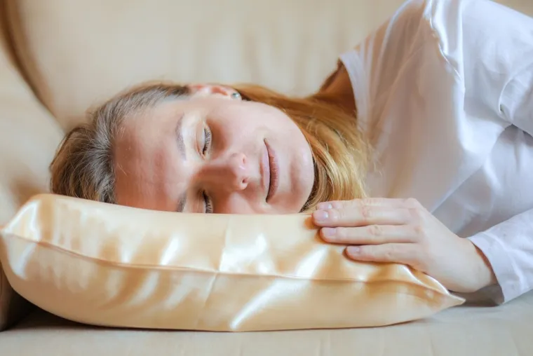Dermatolozi otkrivaju najbolji: Materijal jastučnice itekako utječe na na&scaron;e zdravlje