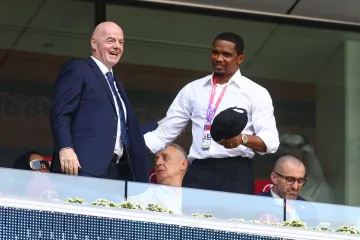Svi ga napadaju, a on mu drži leđa: Samuel Eto'o na sva zvona hvali Infantina