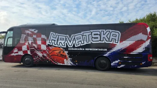 Hrvatski ko&scaron;arka&scaron;i dobili pojačanje na četiri kotača: Evo kako izgleda novi autobus reprezentacije