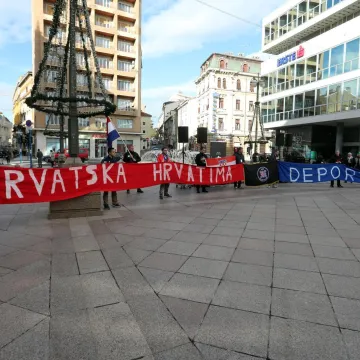 Govorio da migranti 'siluju i ubijaju', isticao zastavu HOS-a: Sud ga kaznio s 3150 eura