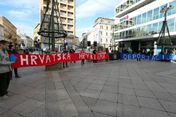 Govorio da migranti 'siluju i ubijaju', isticao zastavu HOS-a: Sud ga kaznio s 3150 eura