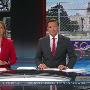 Trump priredio spektakl koji je odu&scaron;evio prista&scaron;e, a razbjesnio kritičare
