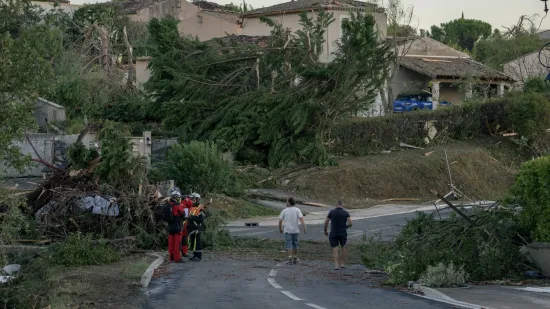 Tornado poharao francusko selo, ozlijeđeno vi&scaron;e od 40 ljudi! Na trudnicu se sru&scaron;ila kuća