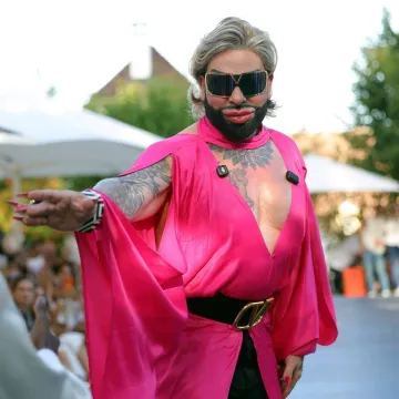 Tko je mu&scaron;karac koji je u svoj izgled uložio oko 600.000 eura? Uspoređuju ga s Katie Price