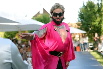Tko je mu&scaron;karac koji je u svoj izgled uložio oko 600.000 eura? Uspoređuju ga s Katie Price