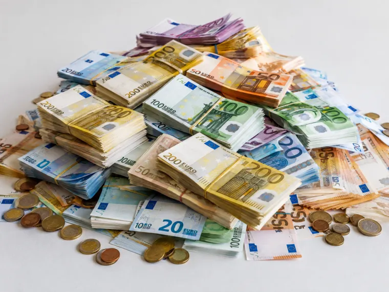 Kraj kolovoza donosi financijske preokrete: Ovim znakovima novac stiže sa svih strana