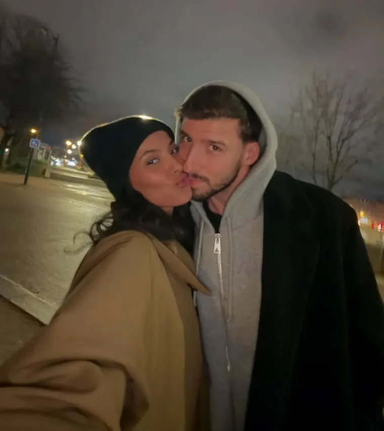 Atraktivna influencerica objavila video iz kreveta, odmah su krenule glasine o vezi s poznatim nogometa&scaron;em