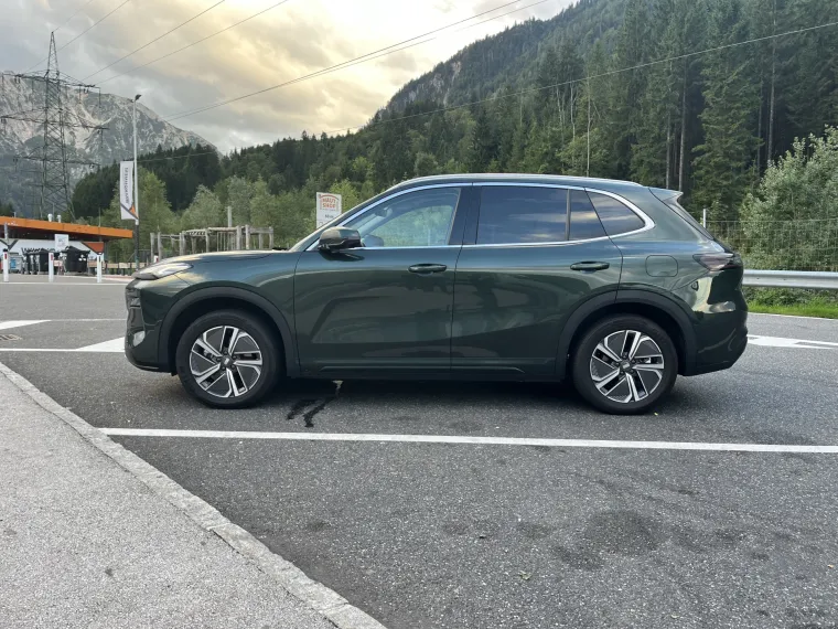 Ovaj SUV nas je odvezao do Nizozemske i natrag: Nakon 2700 km znamo koliko zapravo vrijedi