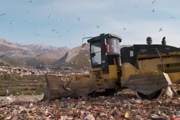 Makarskoj rivijeri prijeti ekolo&scaron;ka bomba usred sezone: Od ponedjeljka nemaju gdje odvoziti smeće