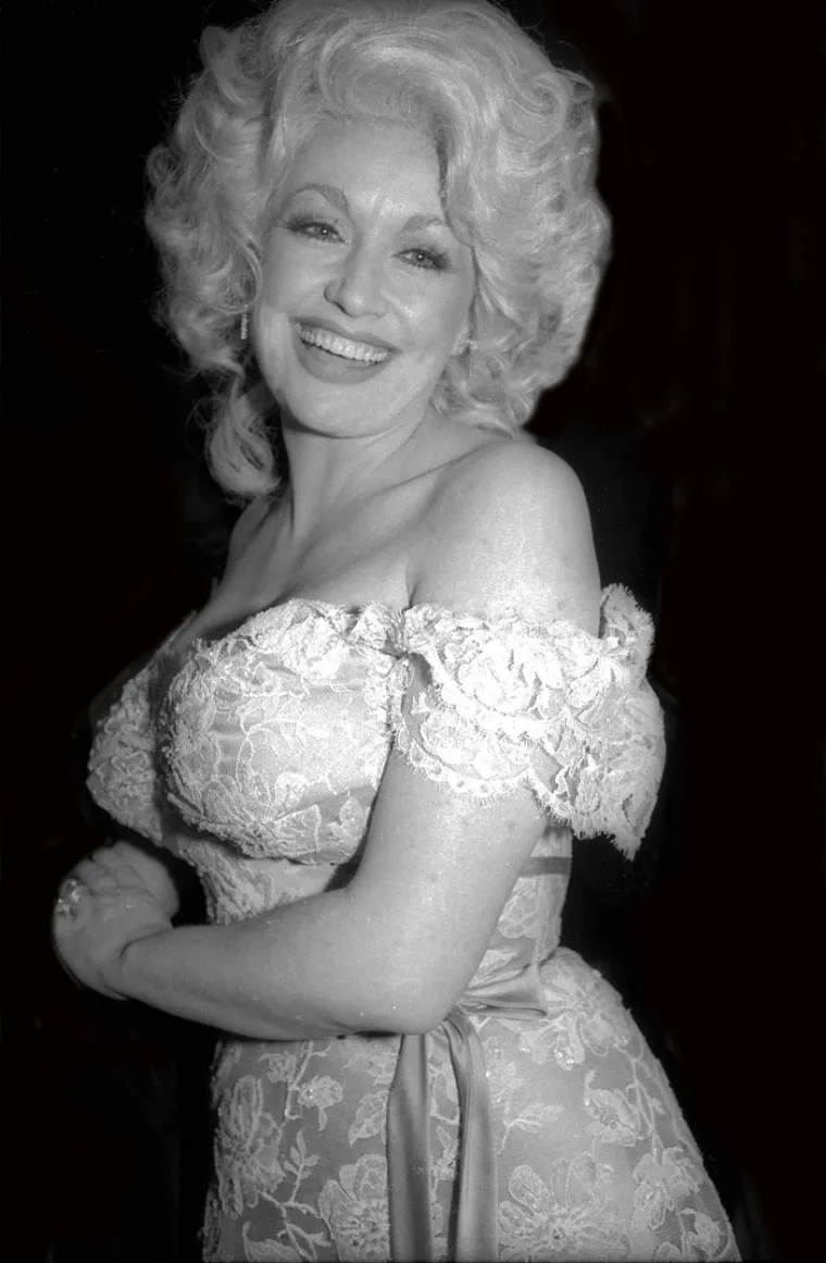 Preminula legendarna Dolly Parton: Nezaboravna pjevačica, glumica, poslovna žena i filantropkinja