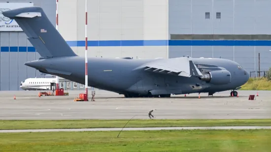 Zna se tko je jučer vojnim avionom sletio u Moskvu: Amerikanci Putinu prenijeli važno upozorenje?