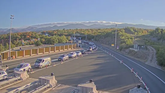 Gužve na cestama od ranog jutra: Zbog nesreće na Krčkom mostu stvaraju se kilometarske kolone