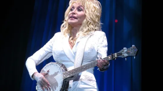 [KVIZ] Od skromnih početaka do svjetske slave: Koliko zna&scaron; o Dolly Parton?