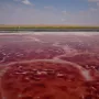 Srce usred pustinje: Ovo tajanstveno jezero skriva uistinu fascinantan prirodni fenomen