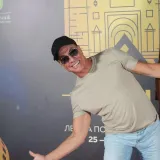 Jean-Claude Van Damme u Srbiji uživa u dru&scaron;tvu kontroverzne voditeljice i 'kralja' narodnjaka