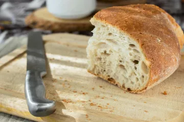 Kupac izvagao kruh kod kuće i požalio se: Pekar zbog toga morao platio 15.000 eura