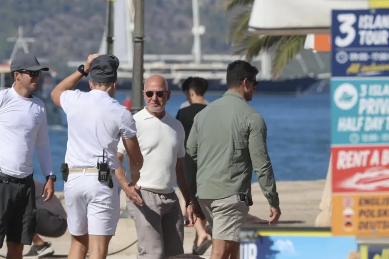 Snimili modnu ikonu na Jadranu: Punila je naslovnice, a suprug joj priznao da je homoseksualac