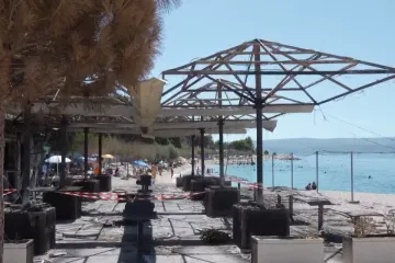 Plaže pune turista, hale izgorjele, sad se boje za radnika: 'Stroj možeš kupiti, čovjeka ne'