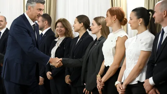 Plenković primio sjajne plivače: Pogledajte scene iz Banskih dvora