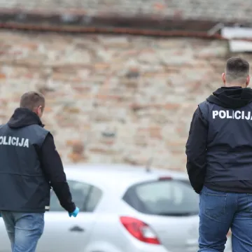 Smislio okrutnu priču za 79-godi&scaron;njakinju: Već mu je dala zlato, a onda je napravio kobnu pogre&scaron;ku