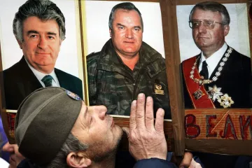 Smrt Mladića izazvala lavinu reakcija u Srbiji: Liječnik, Dodik i Šešelj optužuju Haag